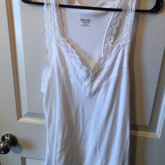 Tank top bundle - Picture 4 of 6